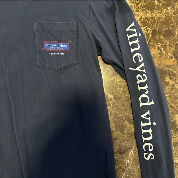Vineyard Vines 🐳 long sleeve pocket t-shirt - Picture 5 of 6